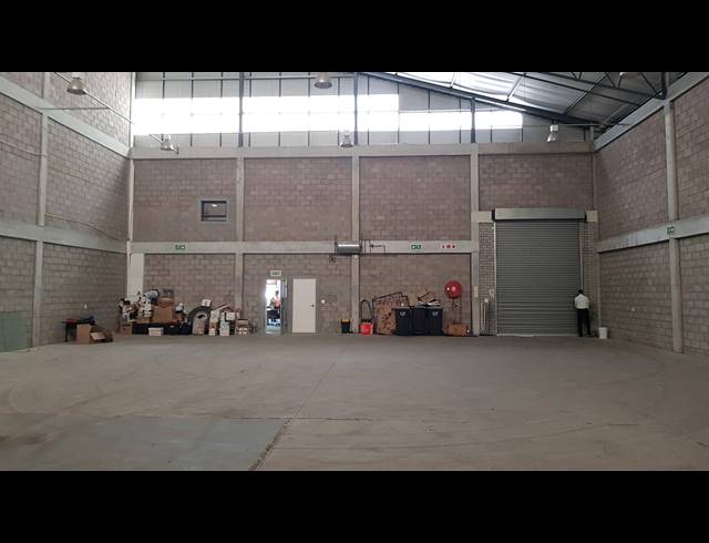 600M² FACTORY TO LET IN SAXON INDUSTRIAL